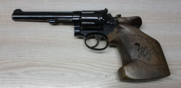 Mein aktuelles Übungsgerät: Smith & Wesson 22er long rifle Revolver